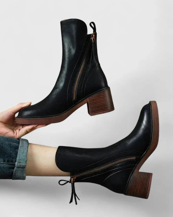 Isay | Orthopedic Boots