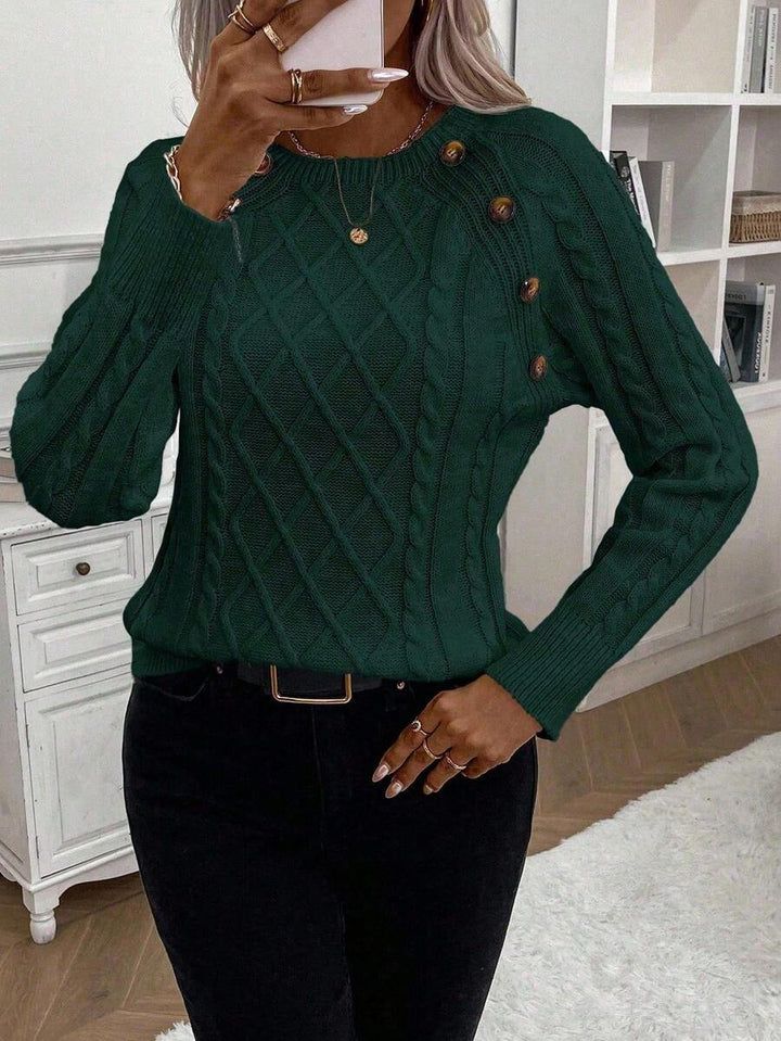 LISA - CABLE KNIT SWEATER