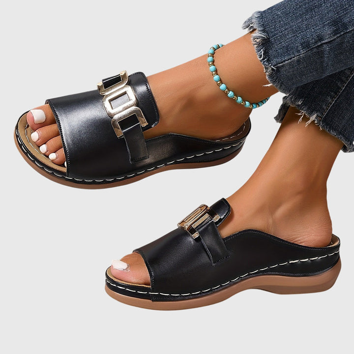 AMBER - COMFY SLIP-ON SANDALS