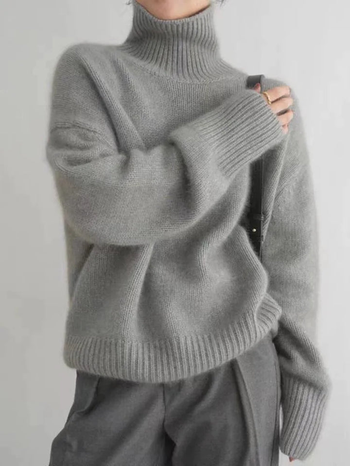 GISELLE  - ELEGANT KNITTED SWEATER