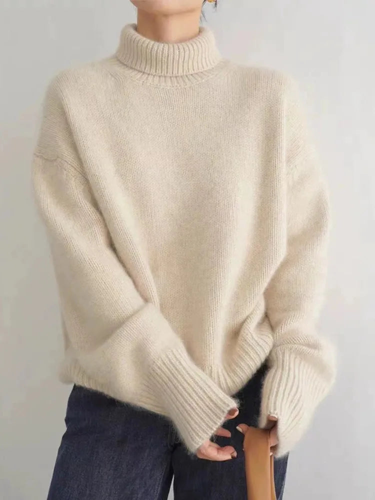 GISELLE  - ELEGANT KNITTED SWEATER