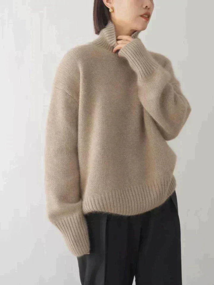 GISELLE  - ELEGANT KNITTED SWEATER