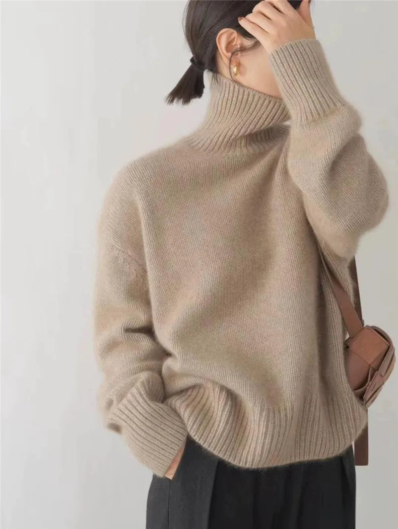GISELLE  - ELEGANT KNITTED SWEATER