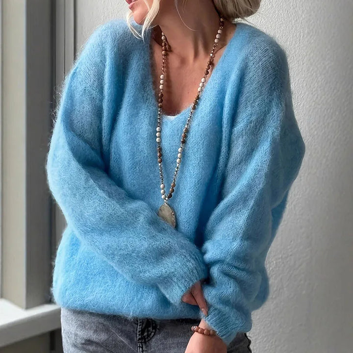 AIAH - FLUFFY KNITTED SWEATER